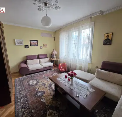Снимка 2 — Тристаен апартамент във Враца, Център