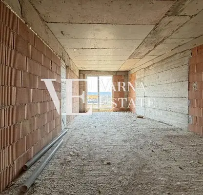 Photo 2 — 3-bedroom apartment in Varna, Centyr