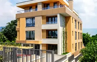 Тристаен апартамент във Варна, Галата