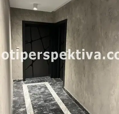 Снимка 5 — Просторен 3-стаен апартамент в Христо Смирненски, Пловдив