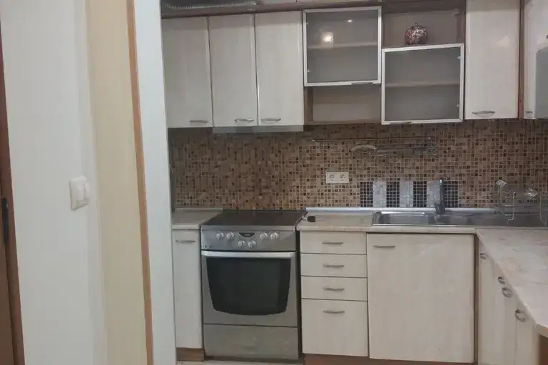 3-bedroom apartment in Благоев, Идеален център