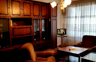 Тристаен апартамент в Пазарджик, Изток