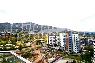 Тристаен апартамент в София, Кръстова вада