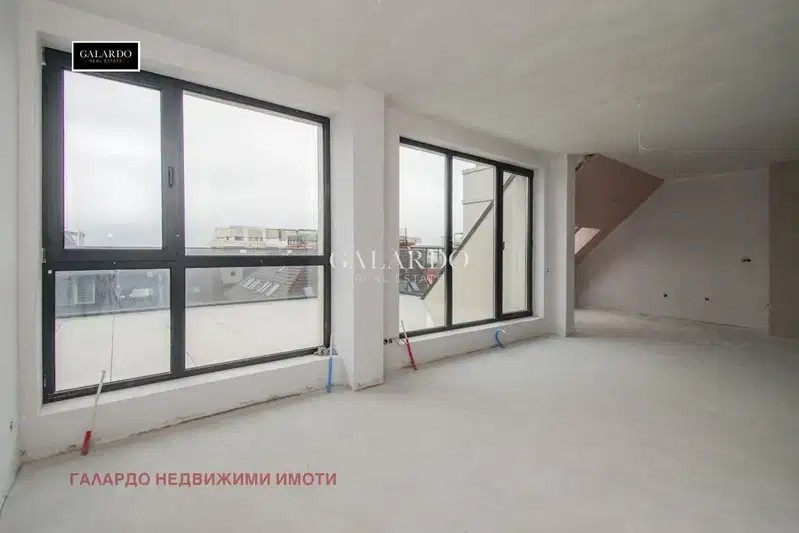 Тристаен апартамент в София, Лозенец