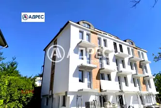 Тристаен апартамент във Варна, м-т Манастирски рид
