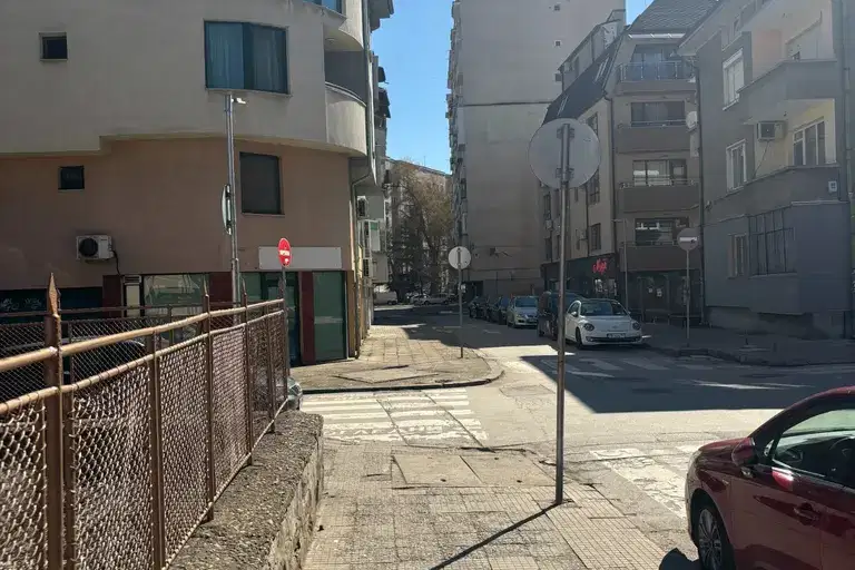 3-bedroom apartment in Plovdiv, Mladejki Hylm