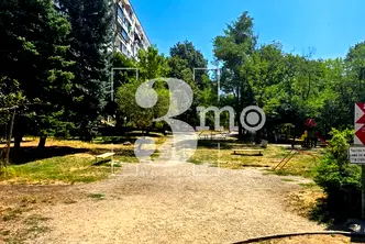 Тристаен апартамент в София, Младост 1