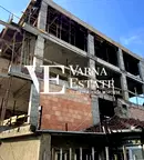Тристаен апартамент с две тераси в Колхозен пазар, Варна