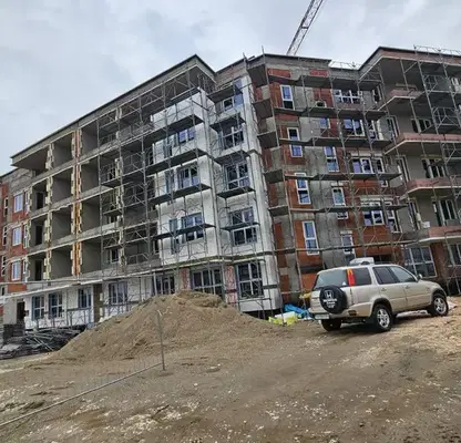 Снимка 5 — Тристаен апартамент в Пловдив, Прослав