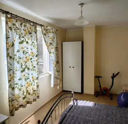 Снимка 4 — Тристаен апартамент в Стара Загора, Ремиза