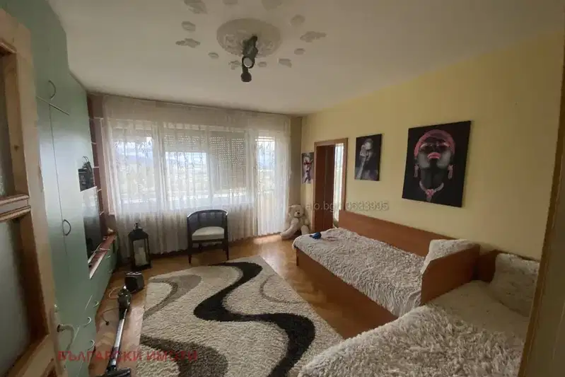 Тристаен апартамент в Сливен, Стоян Заимов
