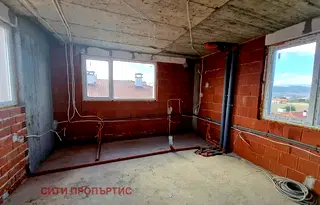 Тристаен апартамент в Благоев, Струмско