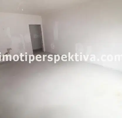 Снимка 5 — Тристаен апартамент в Пловдив, Тракия