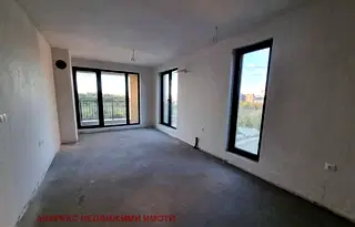 Тристаен апартамент в Пловдив, Тракия
