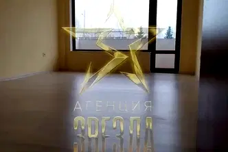 Тристаен апартамент с тераса в жк Тракия, Пловдив