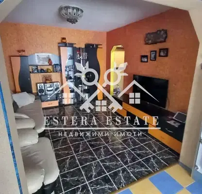 Снимка 4 — Тристаен апартамент в Шумен, Тракия