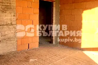 Тристаен апартамент с панорамна гледка във Възраждане 2, Варна