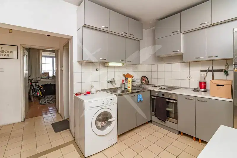 3-bedroom apartment in Sofiya, Zona B-18