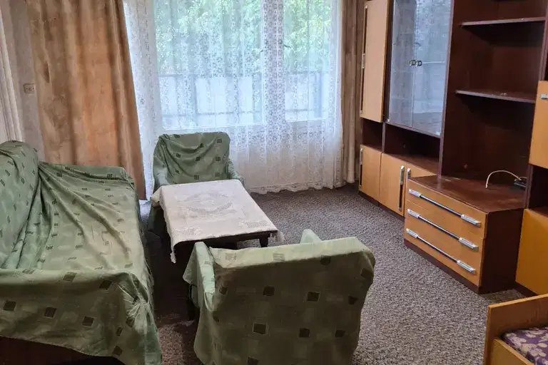 Тристаен апартамент във Велико Търново, Зона Б