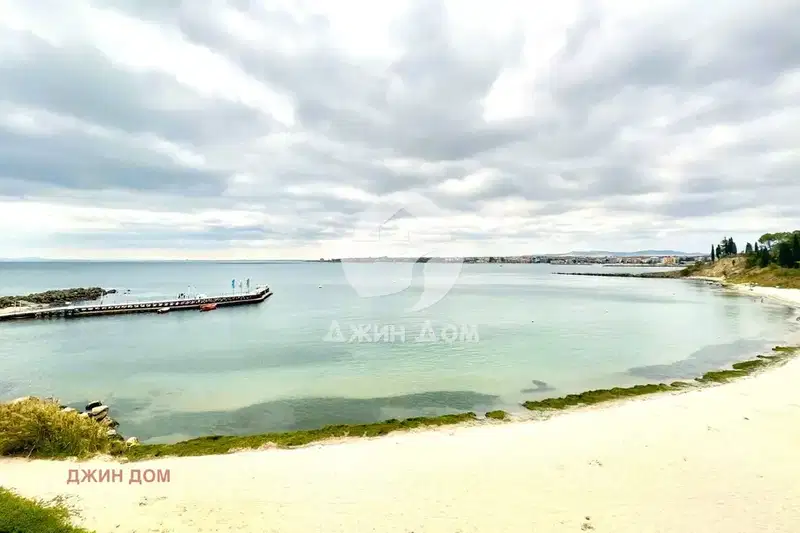 3-bedroom apartment in Oblast Burgas, Nesebyr