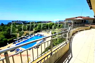 Тристаен апартамент в Бургас, Обзор