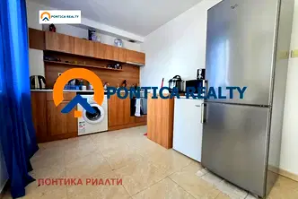 Тристаен апартамент в Бургас, Свети Влас