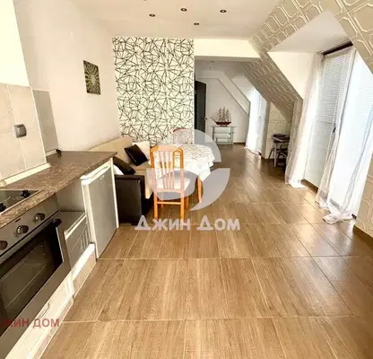 Снимка 5 — Тристаен апартамент в Бургас, Свети Влас