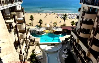 Тристаен апартамент в Бургас, к.к. Слънчев бряг