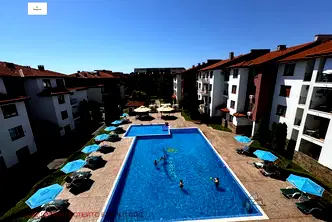 Тристаен апартамент в Бургас, с. Равда