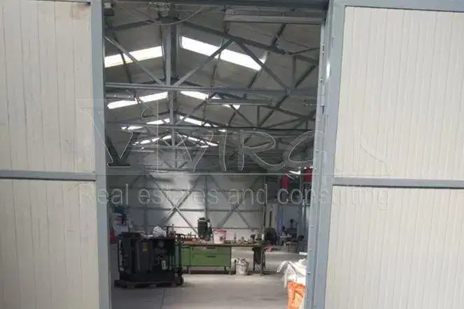 Warehouse in Kamenar