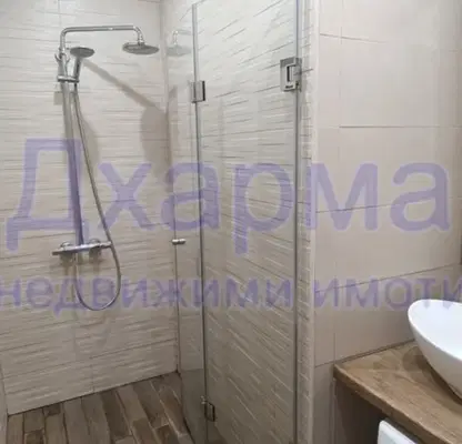 Снимка 5 — Двустаен апартамент в Център, ул. Парчевич с таван