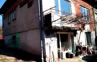 Къща в Перник, Църква