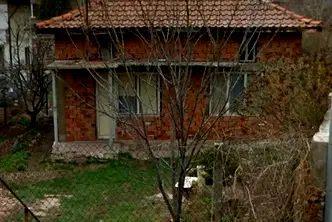 Къща в Перник, Радомир