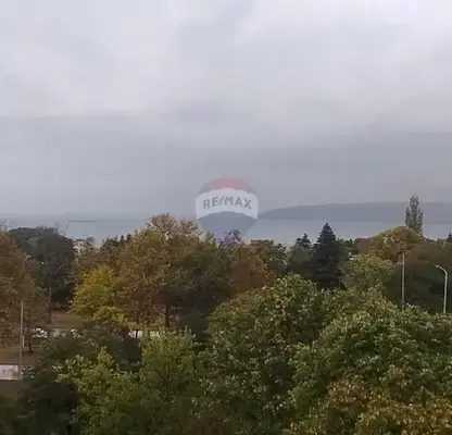 Photo 4 — 4-bedroom apartment in Varna, Chaika