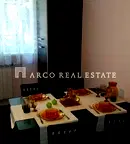 Двустаен апартамент в София, Докторски паметник