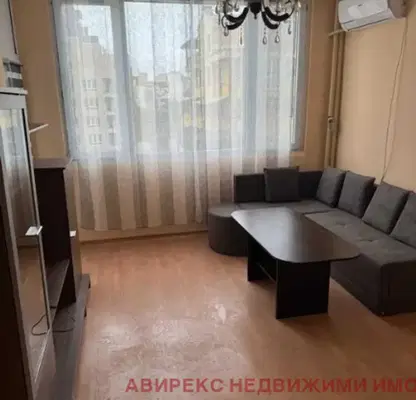 Снимка 2 — Двустаен апартамент в Пловдив, Кючук Париж