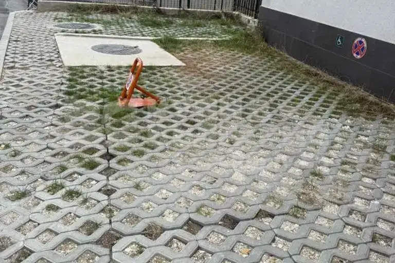 Parking Spot in Varna, Briz