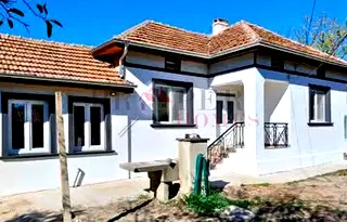 Къща във Велико Търново, с. Бутово