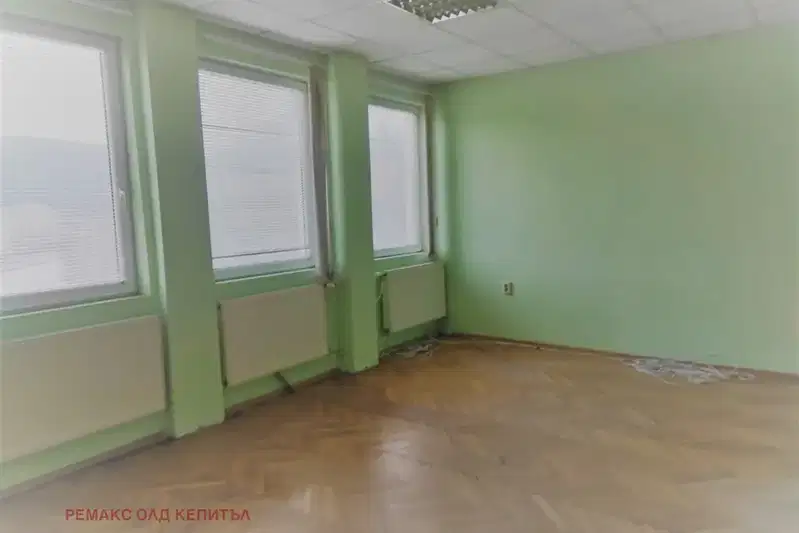 Office in Veliko Tyrnovo, Centyr