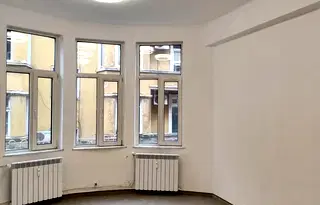 Офис в София, Център