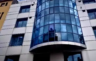 Офис в София, Център