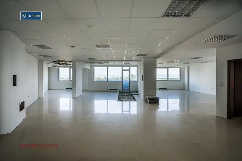 Офис в София, Център