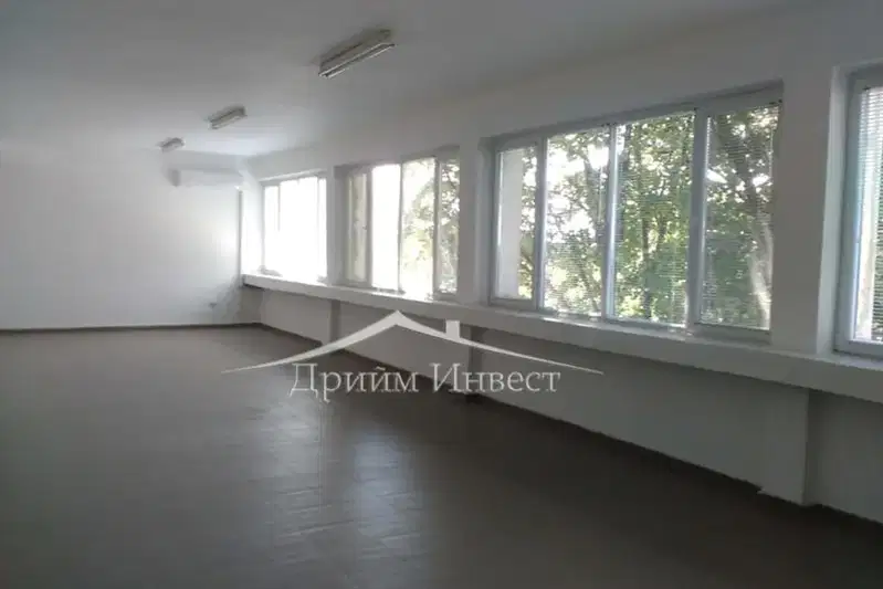 Office in Plovdiv, Centyr