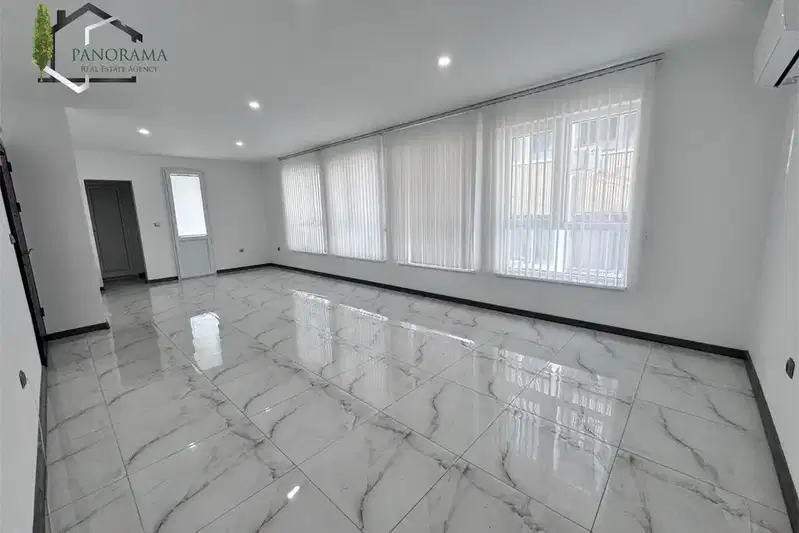 Office in Shumen, Centyr
