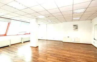 Офис в София, Докторски паметник