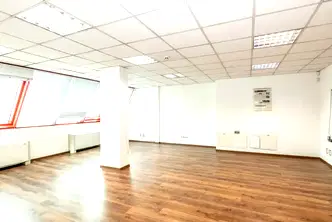 Офис в София, Докторски паметник
