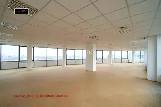 Офис в София, Дружба 2