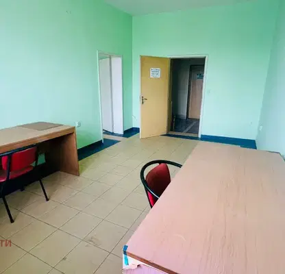 Photo 3 — Office in Montana, Idealen Centyr