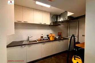 Офис в София, Кръстова вада