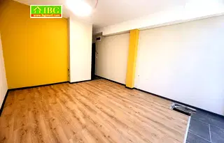 Офис в Русе, Здравец